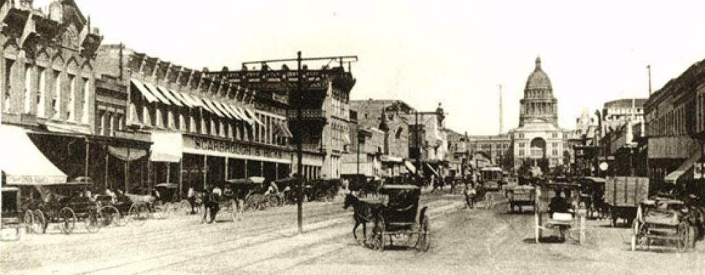 Congress Avenue looking at the Capitol, 1904