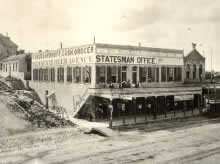 C 00125 Statesman Office