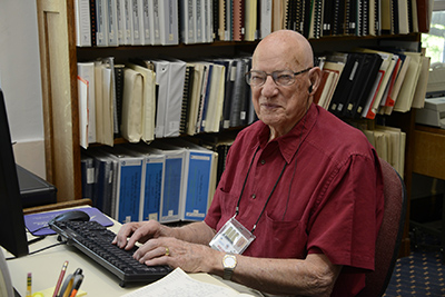 volunteer helping the Austin History Center