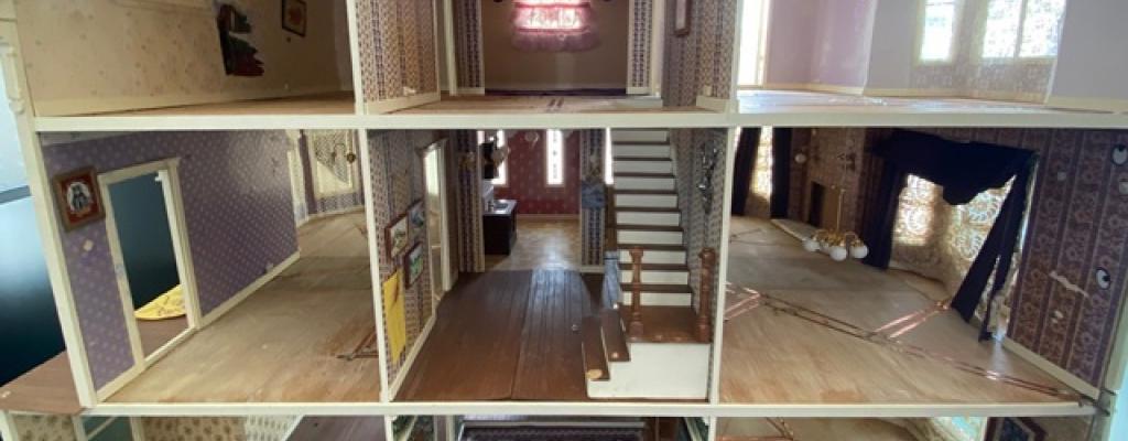 inside of dollhouse